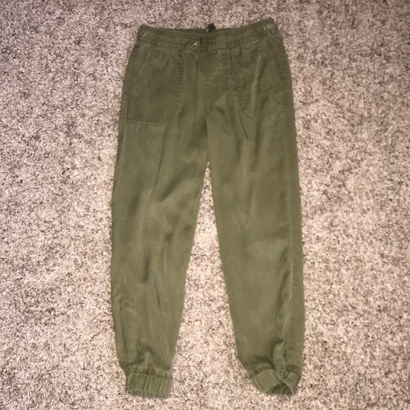 Kids green joggers - Picture 1 of 2